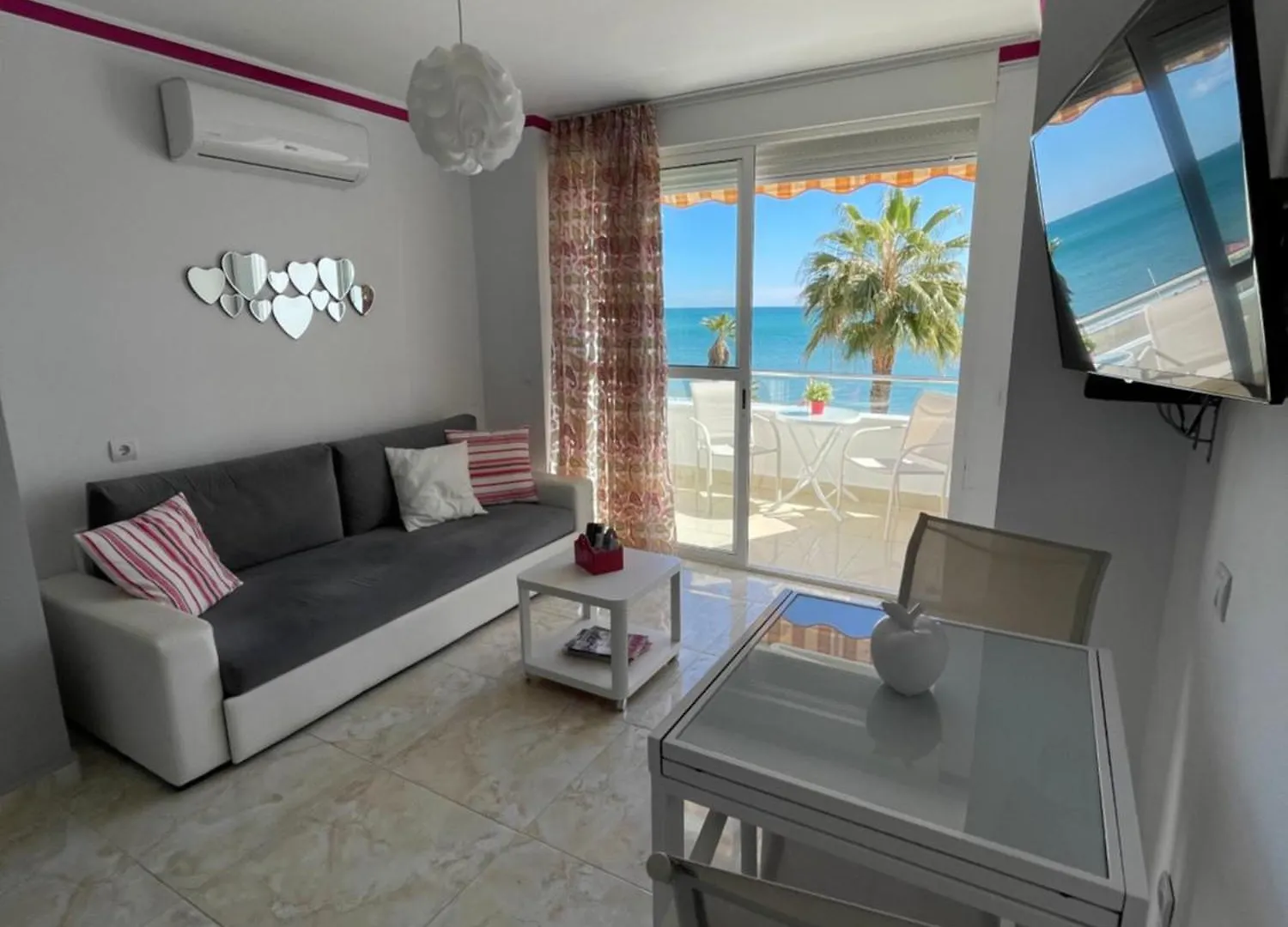 Roca Chica. Studio - First Line Beach Torremolinos Spain