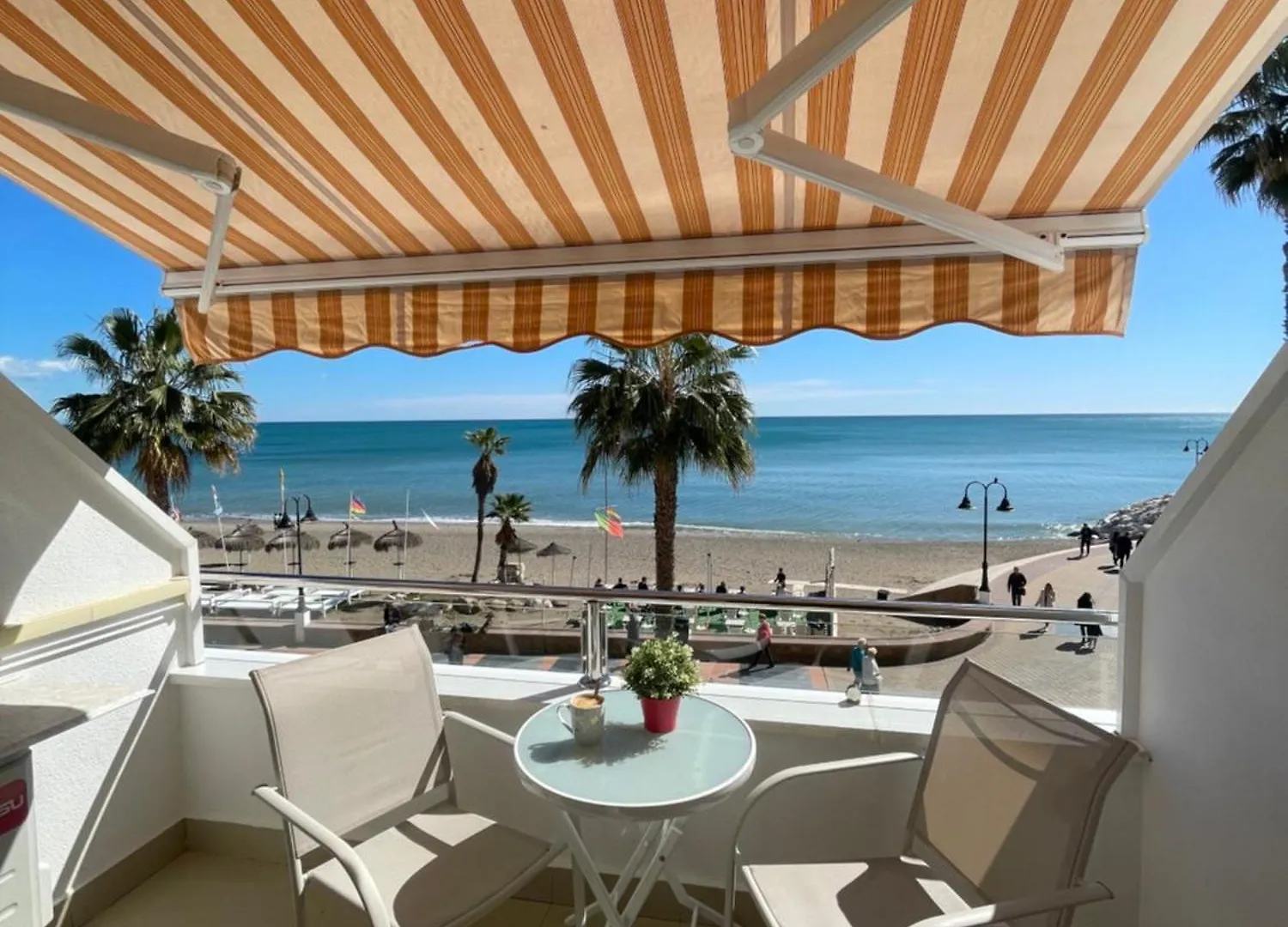 Roca Chica. Studio - First Line Beach Torremolinos