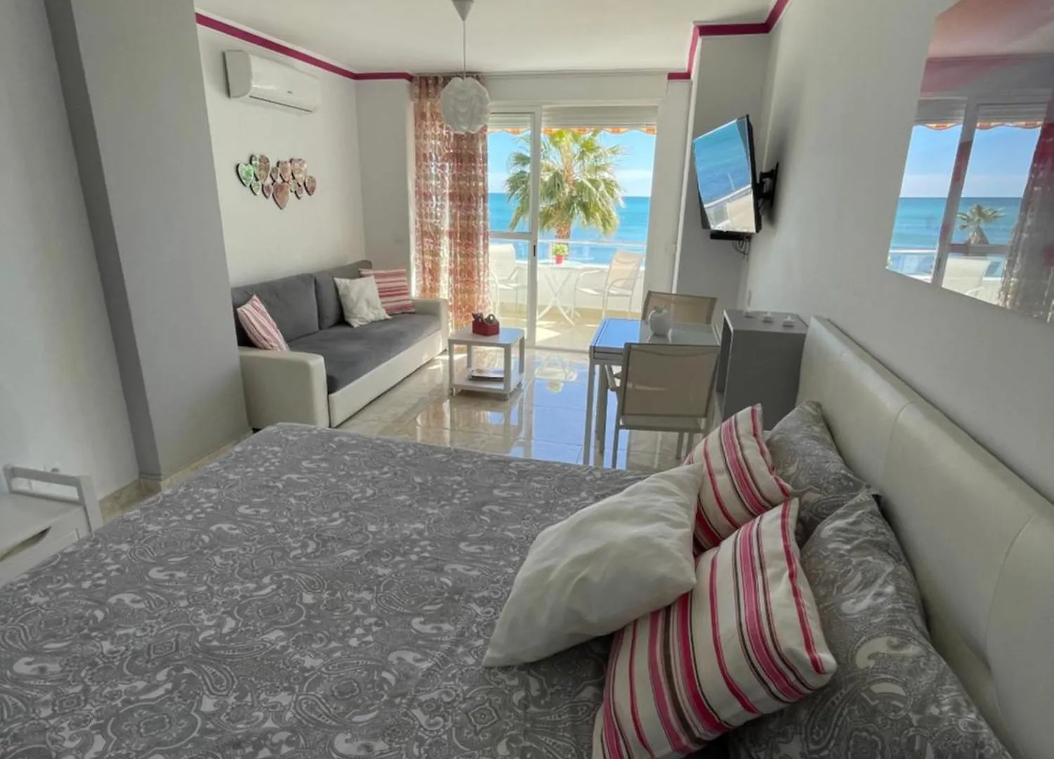 Roca Chica. Studio - First Line Beach Torremolinos 0*,  Spain